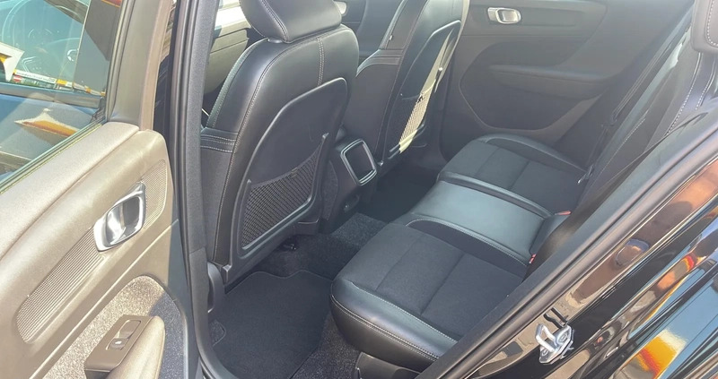 Volvo XC 40 cena 106900 przebieg: 240000, rok produkcji 2021 z Pieńsk małe 704